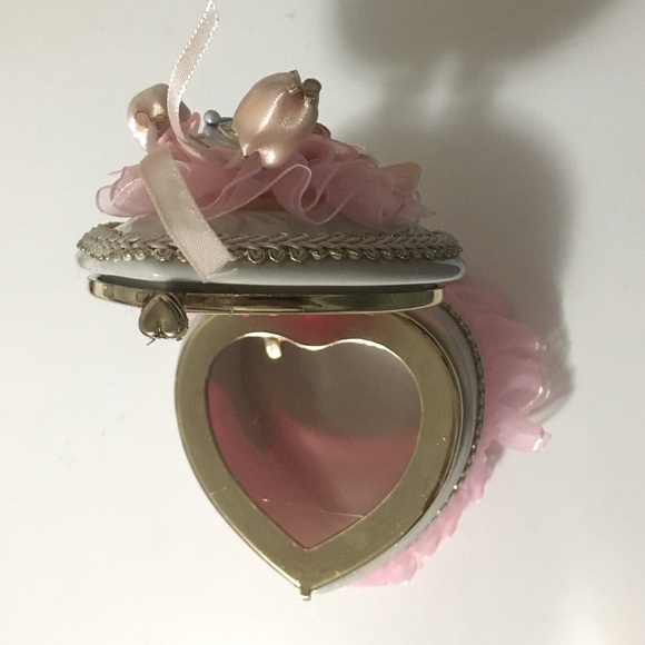Heart Music Jewelry Box Low Battery - Picture 5 of 9